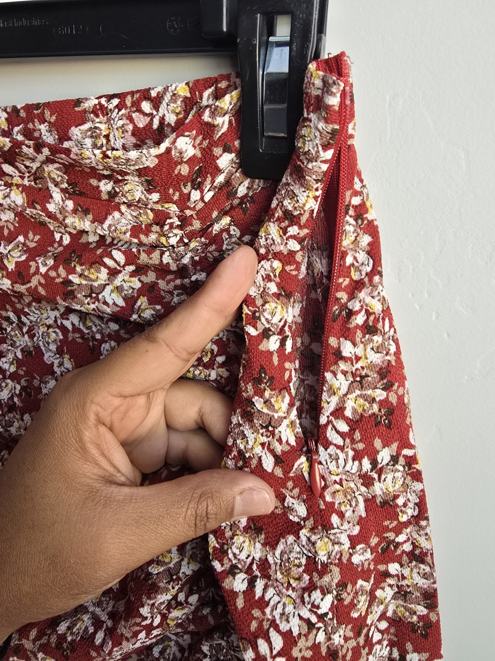 Max Studio Red Floral Ruffle Maxi Skirt - Picture 8 of 8